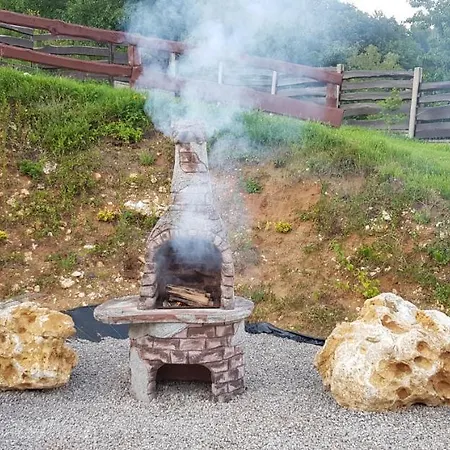 Jurajskie Manowce Bauernhof *