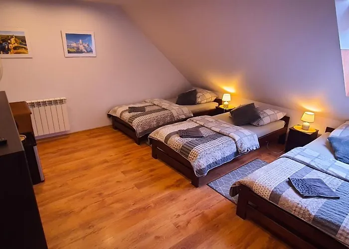 Farma Jurajskie Manowce Niegowa